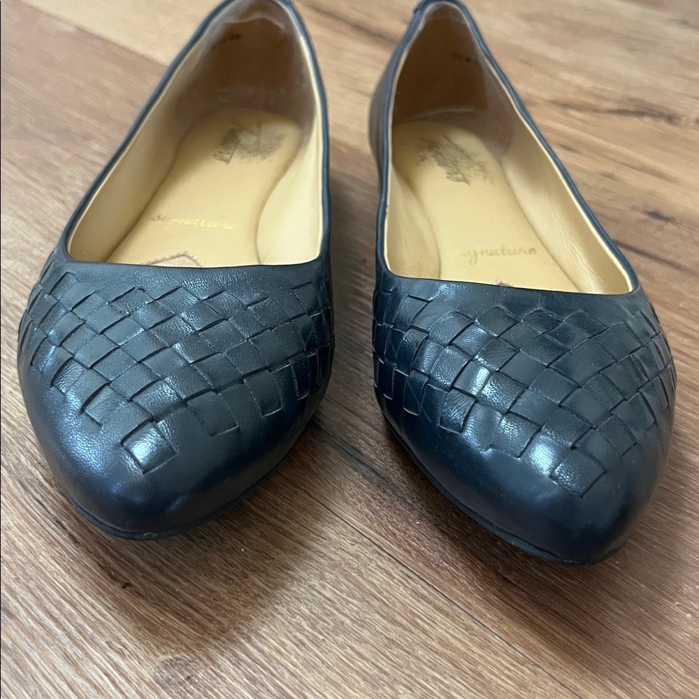 Trotter’s Estee navy leather handwoven flats, size 8.5 - Picture 3 of 7